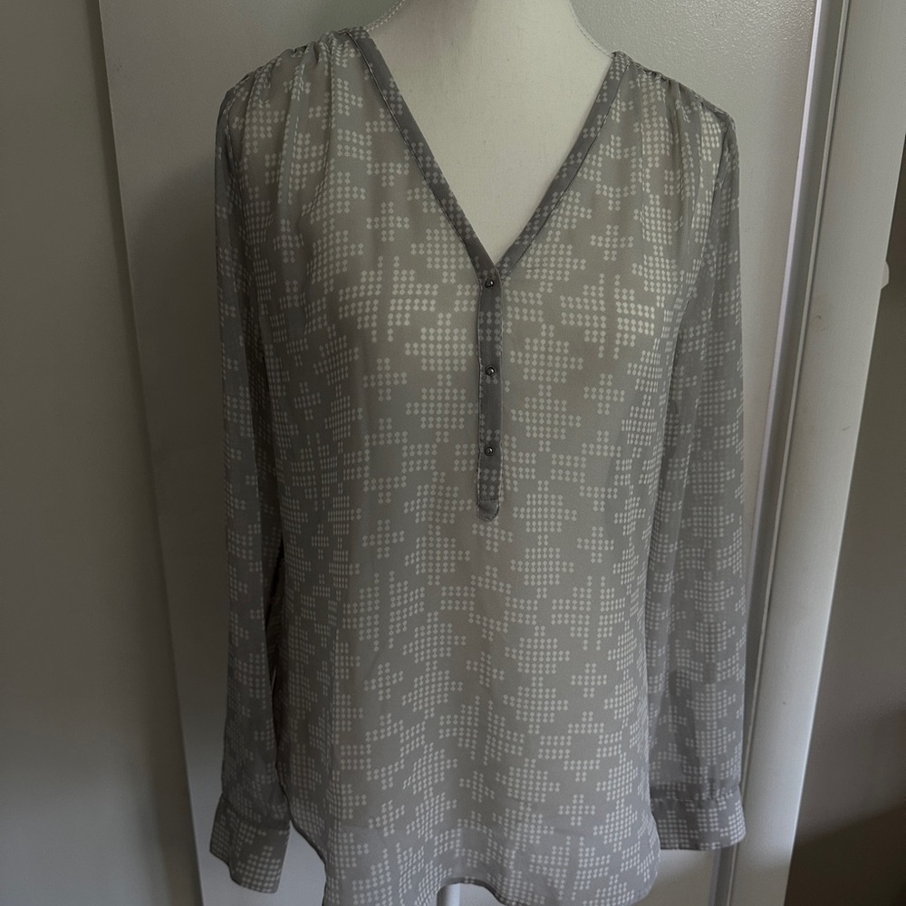 Banana Republic Gray Sheer V-Neck Women's Top